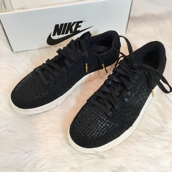 nike air jordan 1 python